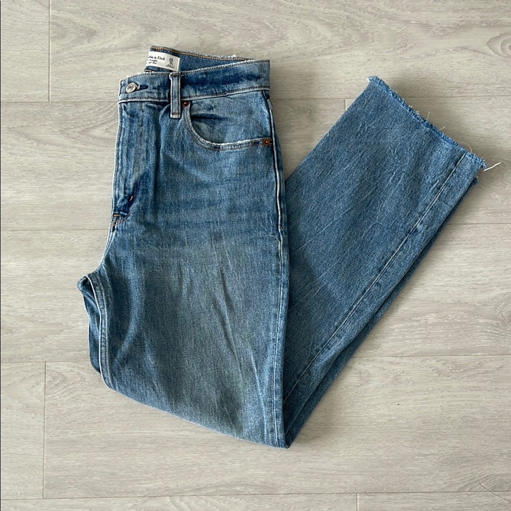 Abercrombie & Fitch 90s Straight Ultra High Rise Jeans